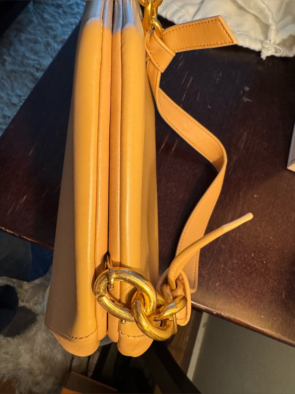 Bottega crème/tan clutch - Picture 15 of 16